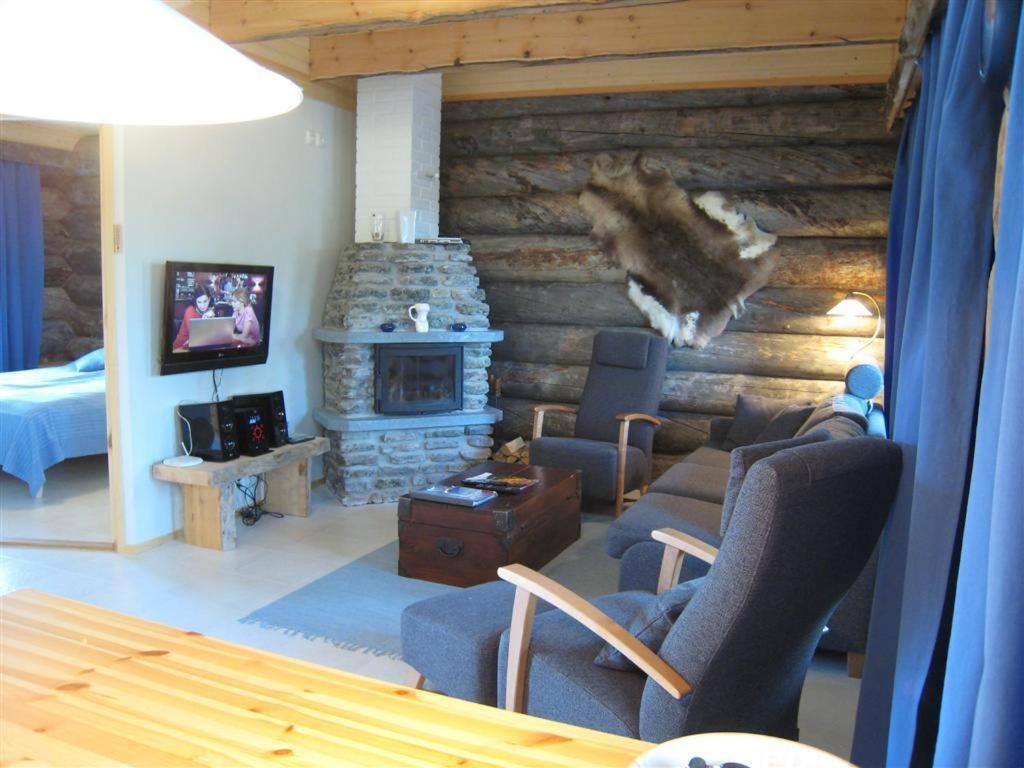 Lost Inn Cabins Äkäslompolo Екстериор снимка