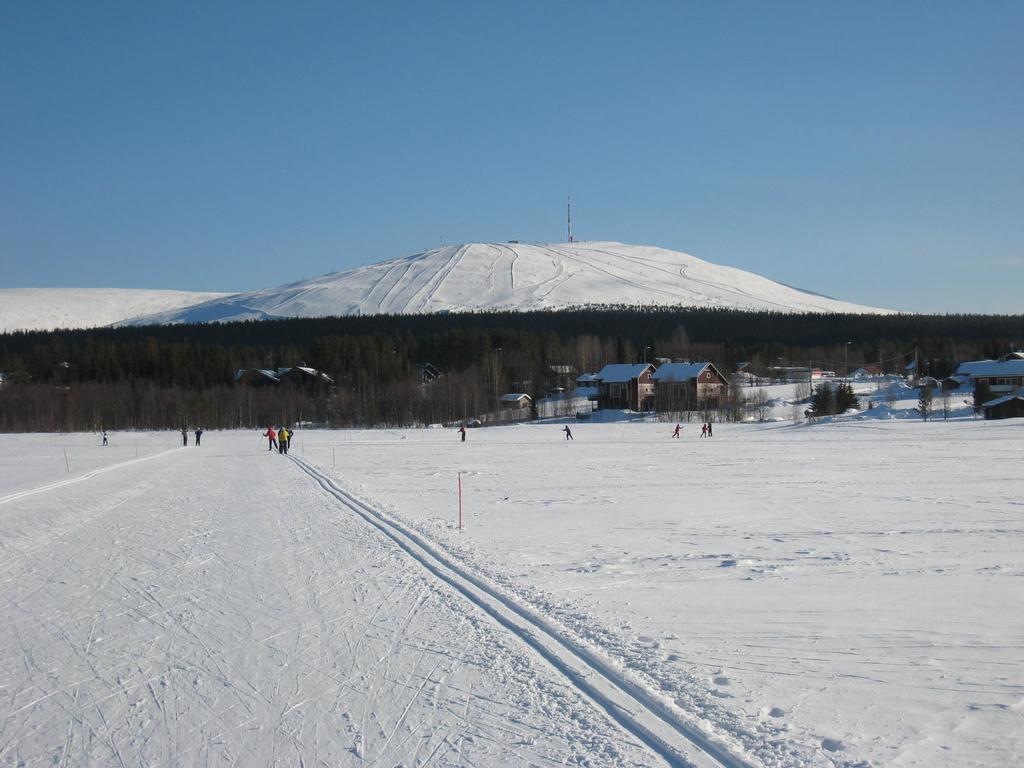 Lost Inn Cabins Äkäslompolo Екстериор снимка